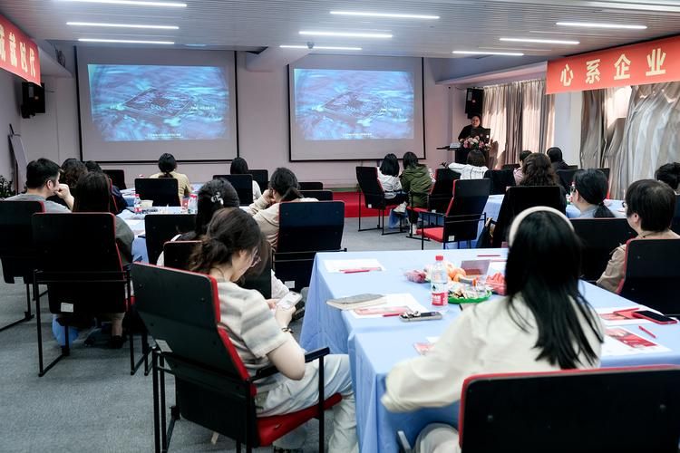 上海DSE培训班哪家好？资深港籍教师团队精准辅导